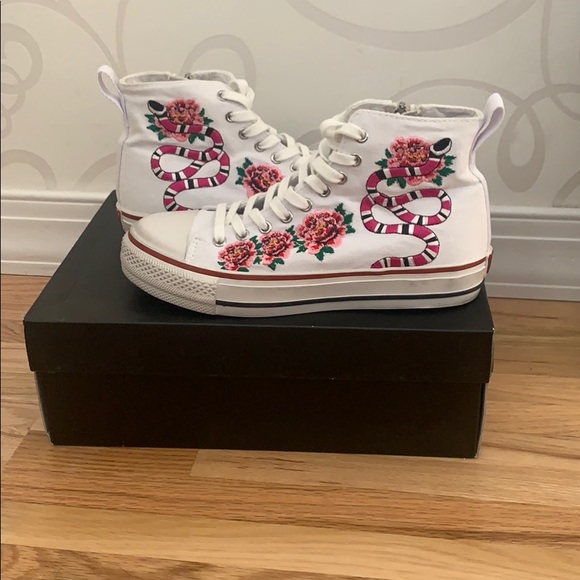 BRAND NEW ASH SNEAKERS - Picture 1 of 6